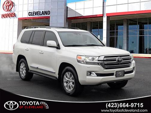 2016 Toyota Land Cruiser Base