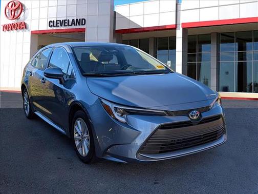 2025 Toyota Corolla Hybrid SE