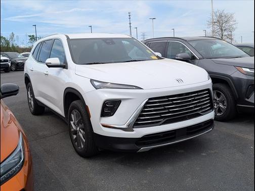 2025 Buick Enclave Preferred FWD