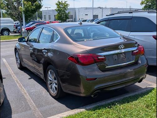 2019 INFINITI Q70 3.7 LUXE