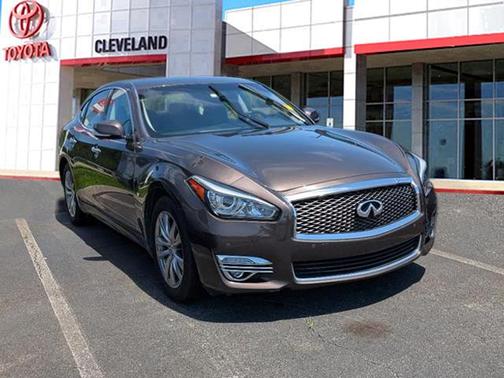 2019 INFINITI Q70 3.7 LUXE