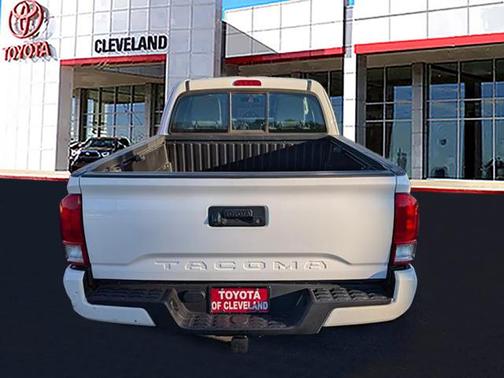 2016 Toyota Tacoma SR