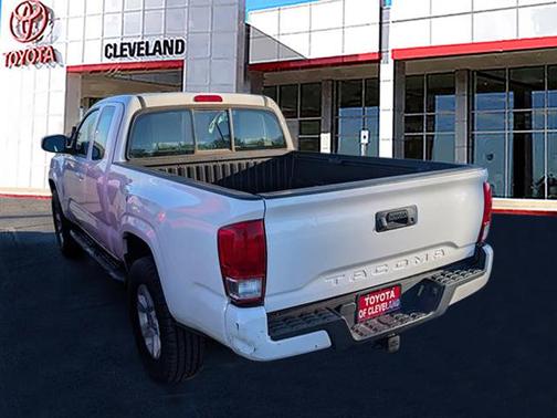 2016 Toyota Tacoma SR