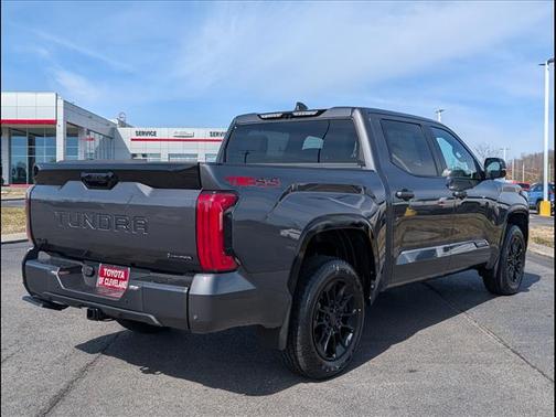 2026 Toyota Tundra Hybrid Platinum