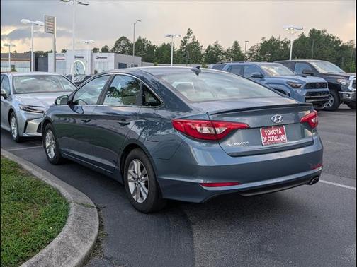 2017 Hyundai SONATA SE