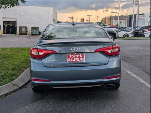 2017 Hyundai SONATA SE