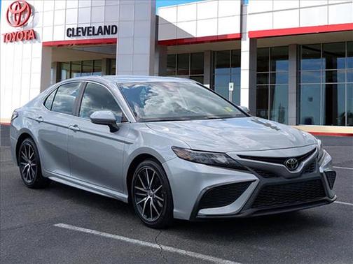 Celestial Silver Metallic 2021 Toyota Camry SE