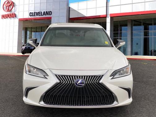 2021 Lexus ES 300h Base