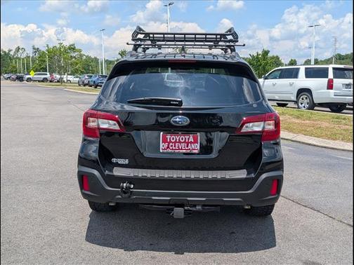 Crystal Black Silica 2018 Subaru Outback 3.6R Touring