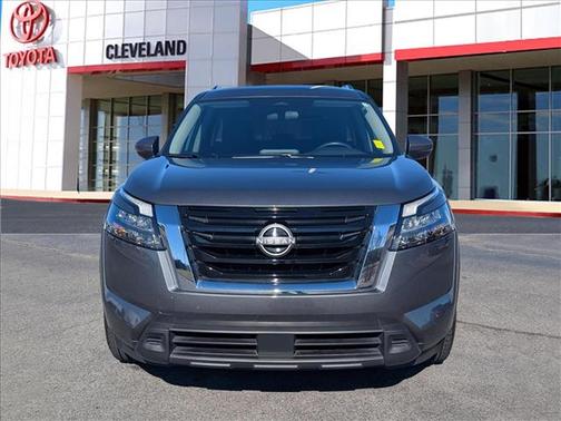 2024 Nissan Pathfinder SV FWD