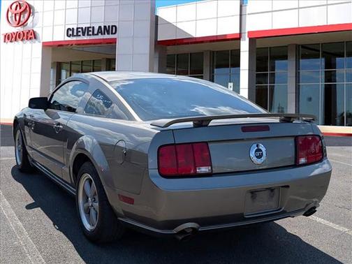 Mineral Gray 2005 Ford Mustang GT