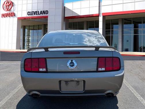 Mineral Gray 2005 Ford Mustang GT