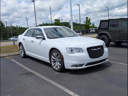 Bright White Clearcoat 2019 Chrysler 300 Limited