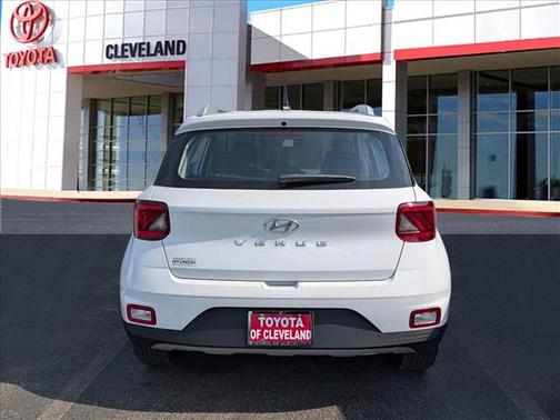 2023 Hyundai VENUE SEL