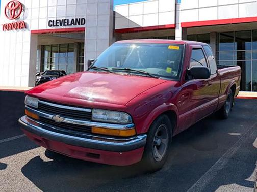 1999 Chevrolet S-10 Base