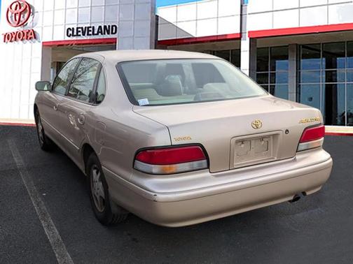 1997 Toyota Avalon XL