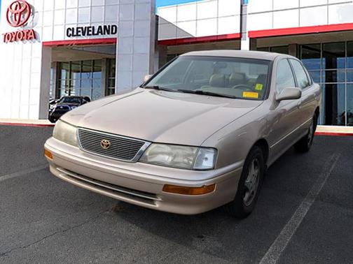 1997 Toyota Avalon XL