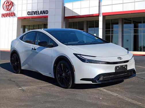 2025 Toyota Prius L