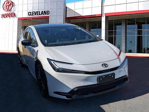 2025 Toyota Prius L