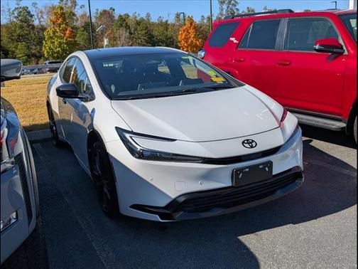 2025 Toyota Prius L
