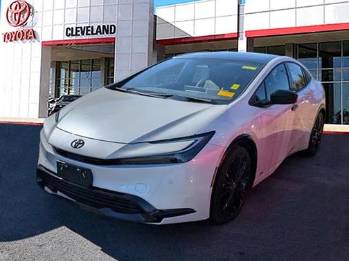 2025 Toyota Prius L