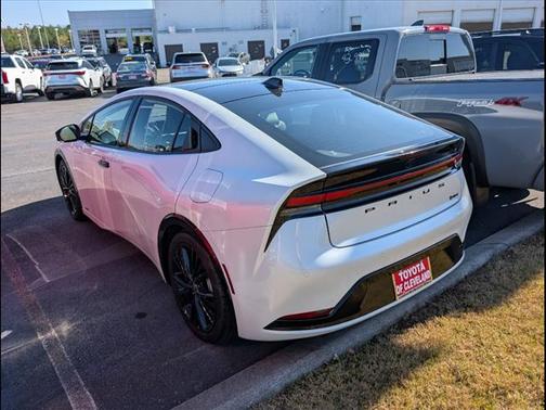 2025 Toyota Prius L