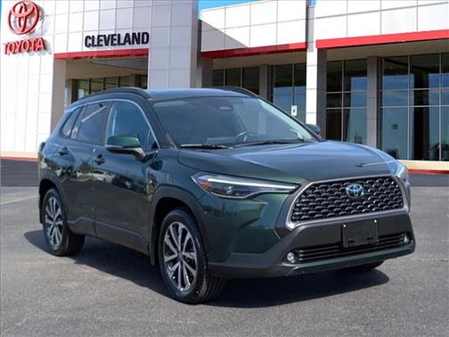 2024 Toyota Corolla Cross XLE