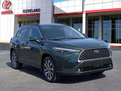 2024 Toyota Corolla Cross XLE