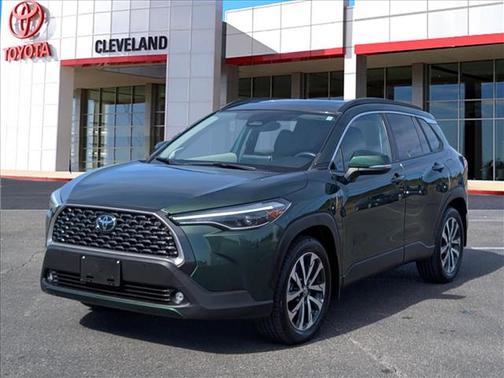 2024 Toyota Corolla Cross XLE