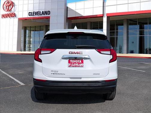 2024 GMC Terrain SLE
