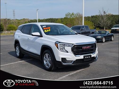Summit White 2024 GMC Terrain SLE
