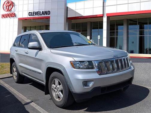 Bright Silver Metallic Clearcoat 2012 Jeep Grand Cherokee Laredo
