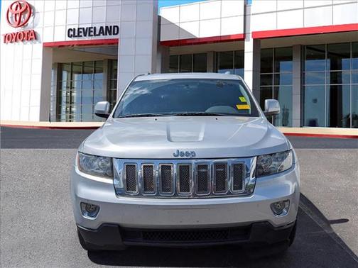 Bright Silver Metallic Clearcoat 2012 Jeep Grand Cherokee Laredo