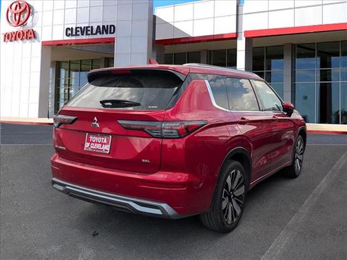 Red 2025 Mitsubishi Outlander SEL S-AWC