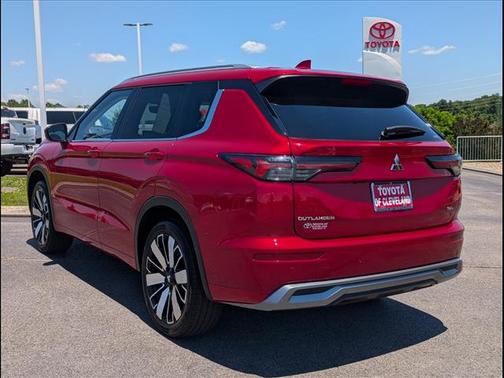 Red 2025 Mitsubishi Outlander SEL S-AWC