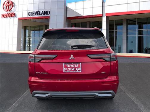 Red 2025 Mitsubishi Outlander SEL S-AWC