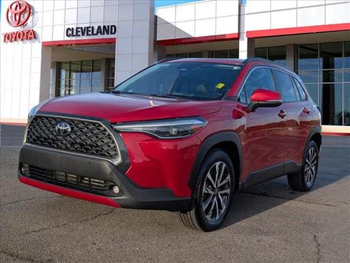 2024 Toyota Corolla Cross XLE