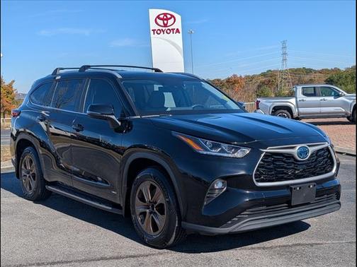 2023 Toyota Highlander Hybrid XLE