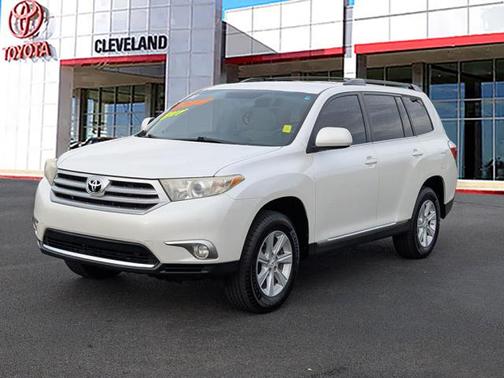 2011 Toyota Highlander SE