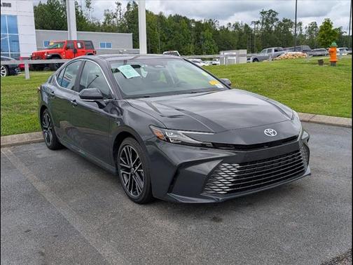 2025 Toyota Camry XLE