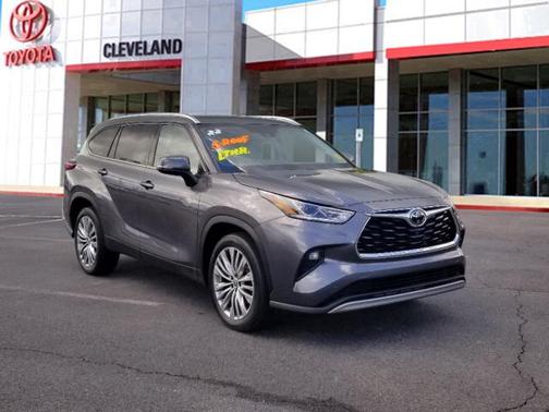 2022 Toyota Highlander Platinum