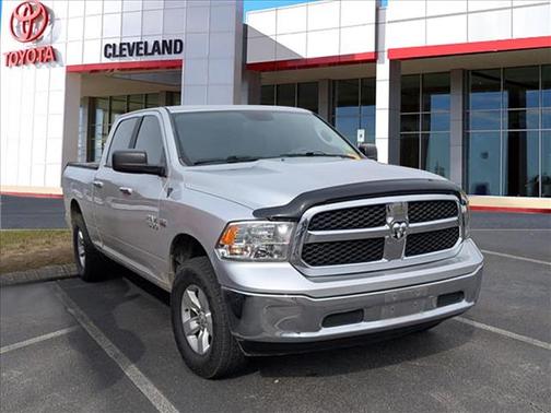 2017 RAM 1500 SLT