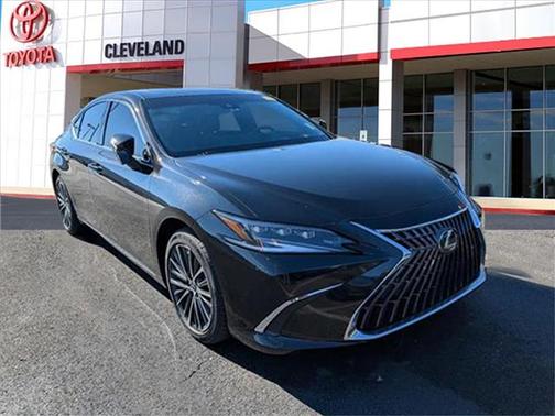 2024 Lexus ES 300h Base