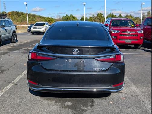 2024 Lexus ES 300h Base