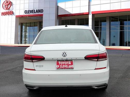 2022 Volkswagen Passat 2.0T Limited Edition