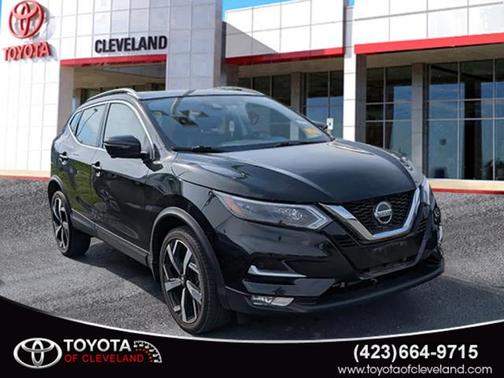 2022 Nissan Rogue Sport SL