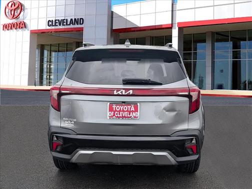 Steel Gray 2024 Kia Seltos S