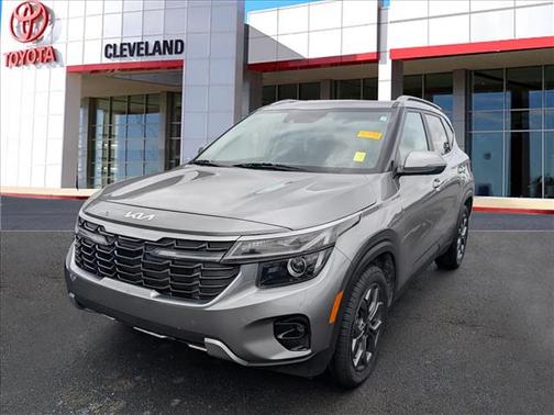 Steel Gray 2024 Kia Seltos S