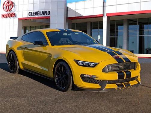 2017 Ford Shelby GT350 Base
