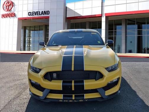 2017 Ford Shelby GT350 Base